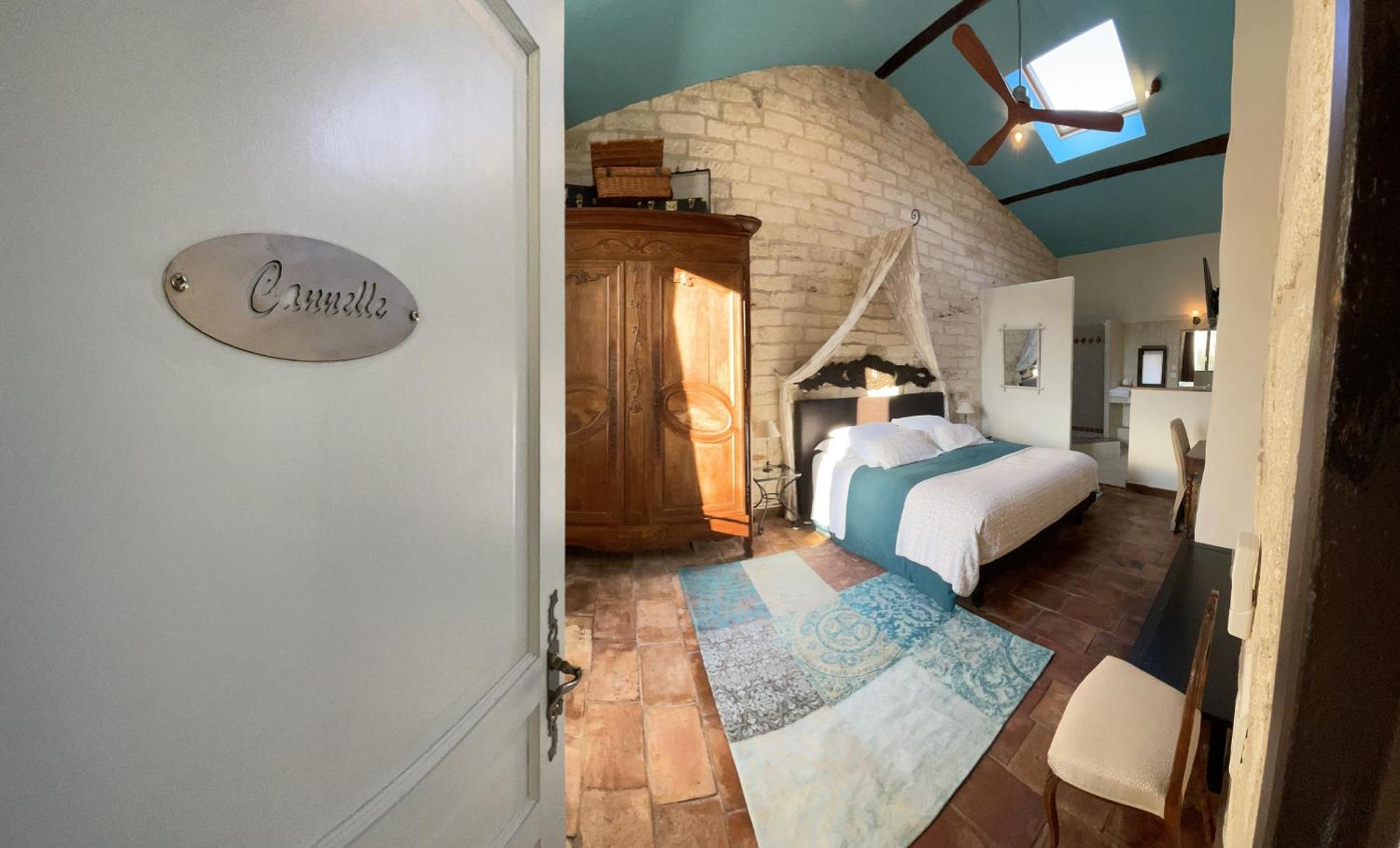 L'Escampe Bed & Breakfast Saturargues Phòng bức ảnh