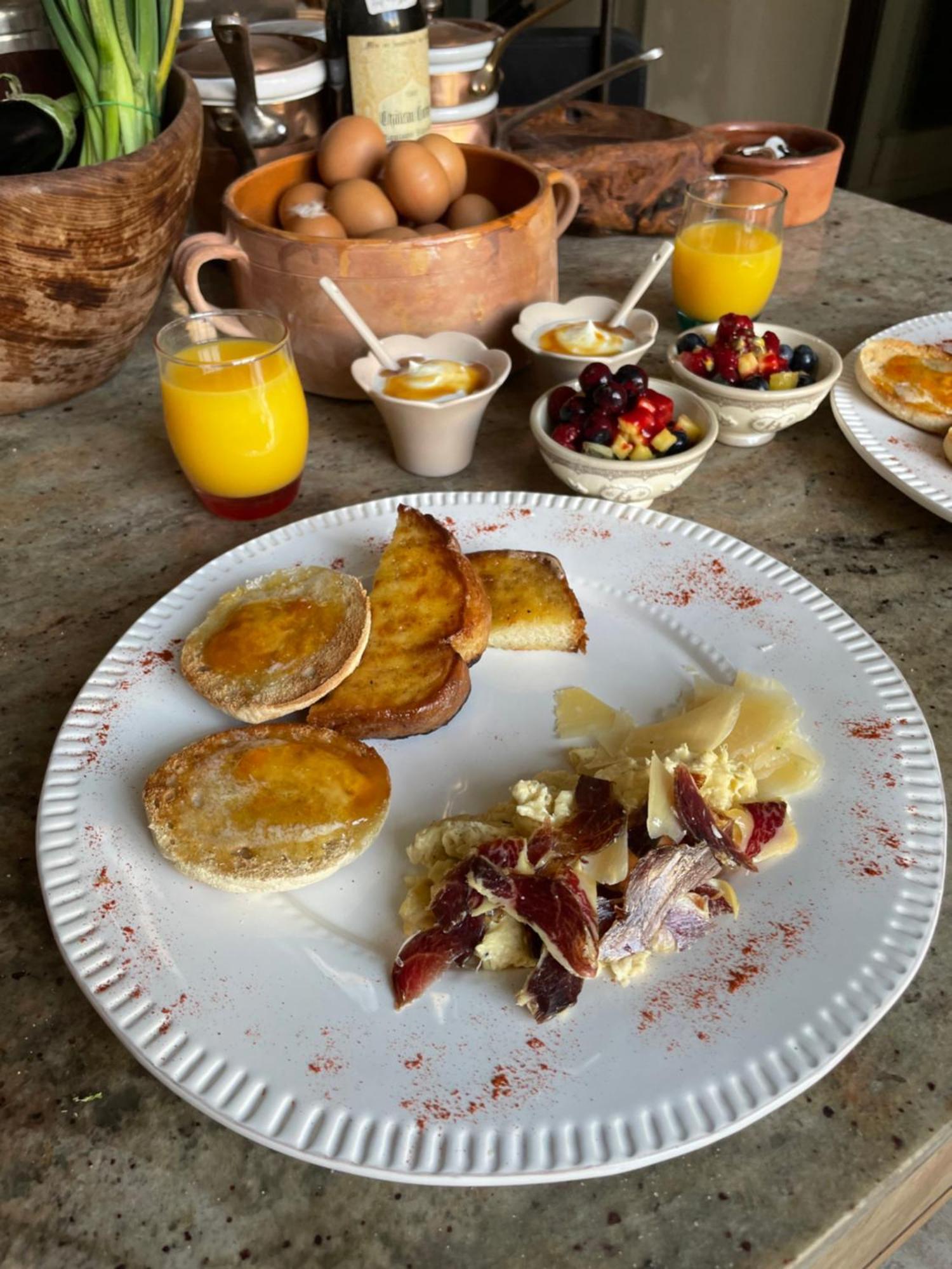 L'Escampe Bed & Breakfast Saturargues Ngoại thất bức ảnh